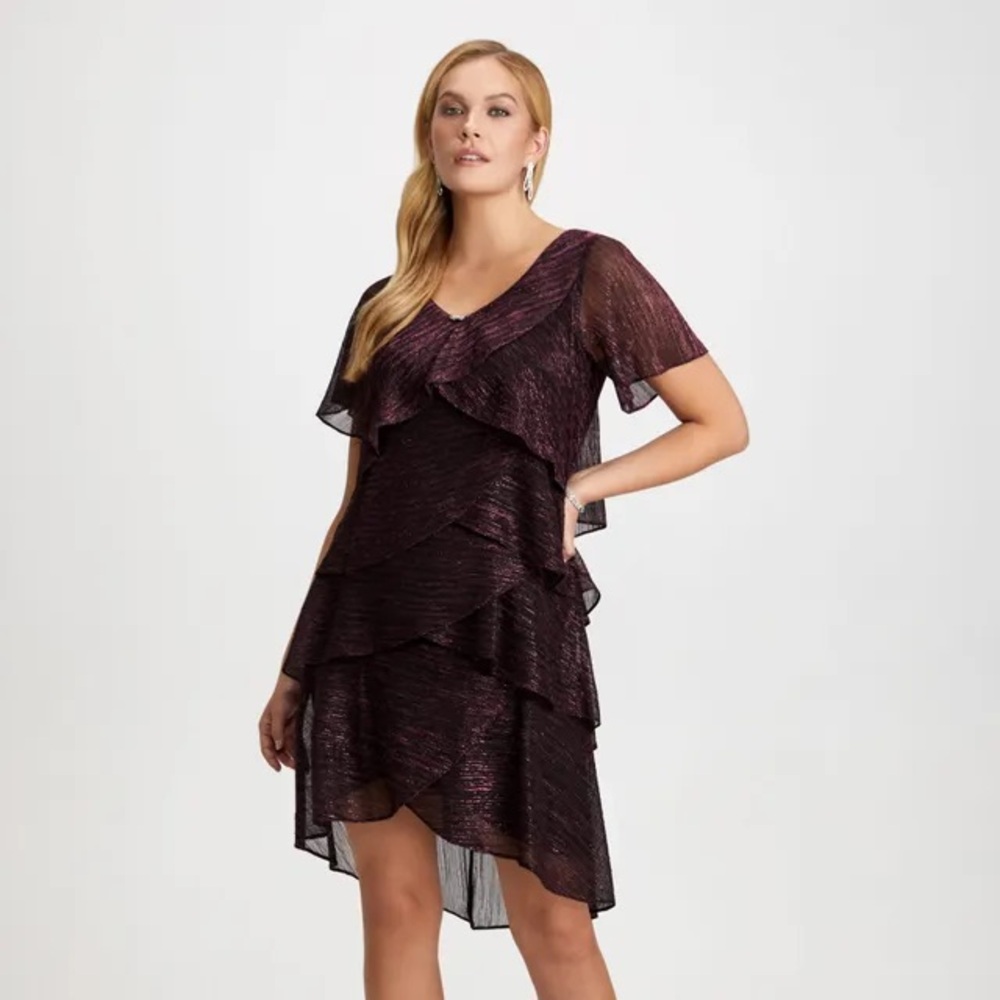 Laura Brooch Detail Metallic Tiered Dress